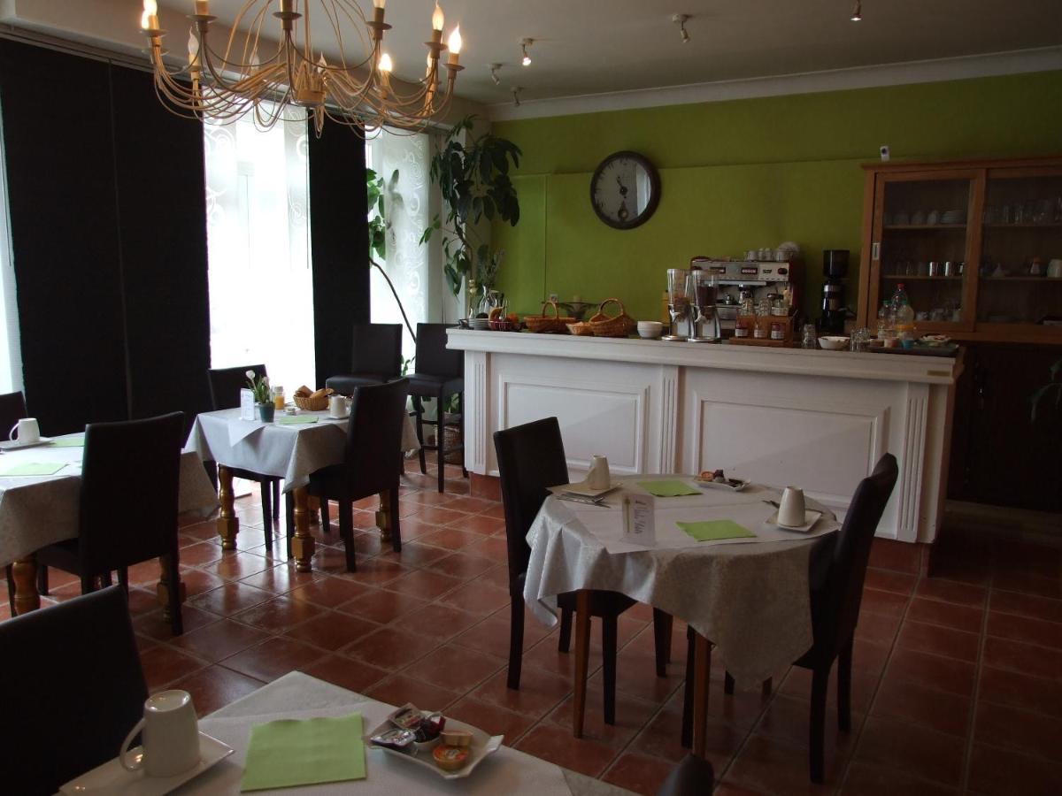 Logis Hotel L'Occitan 2 Etoiles Gaillac Bagian luar foto