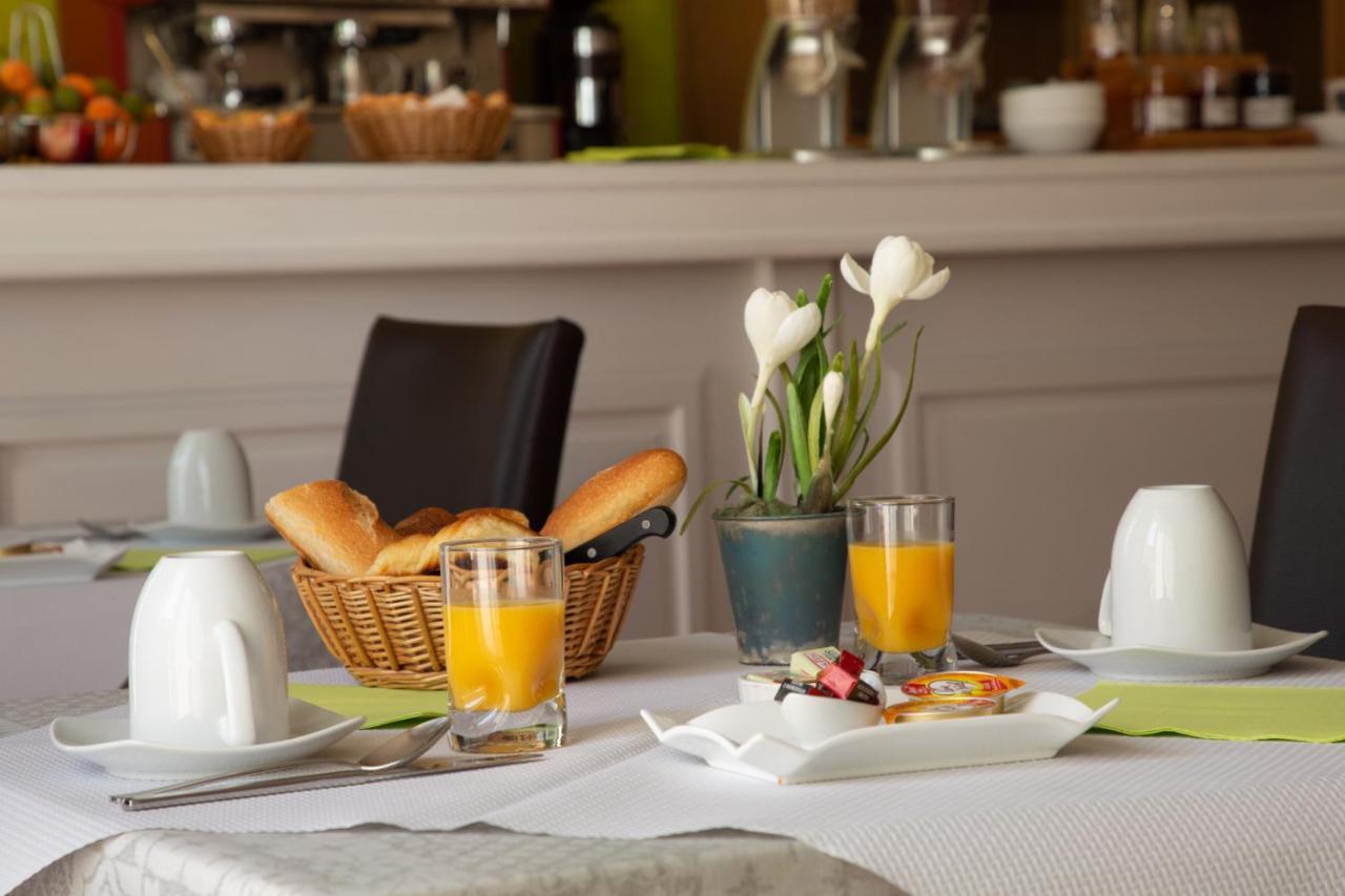 Logis Hotel L'Occitan 2 Etoiles Gaillac Bagian luar foto
